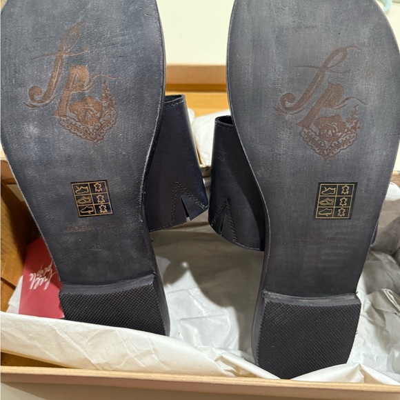 SOLD - Picture 3 of 5